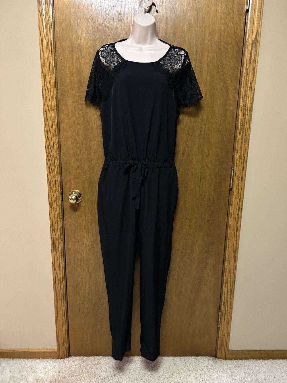 NEW $85 LOFT Jogger Pant Jumpsuit size 10 Jumper Lace Short Sleeves BLACK G26